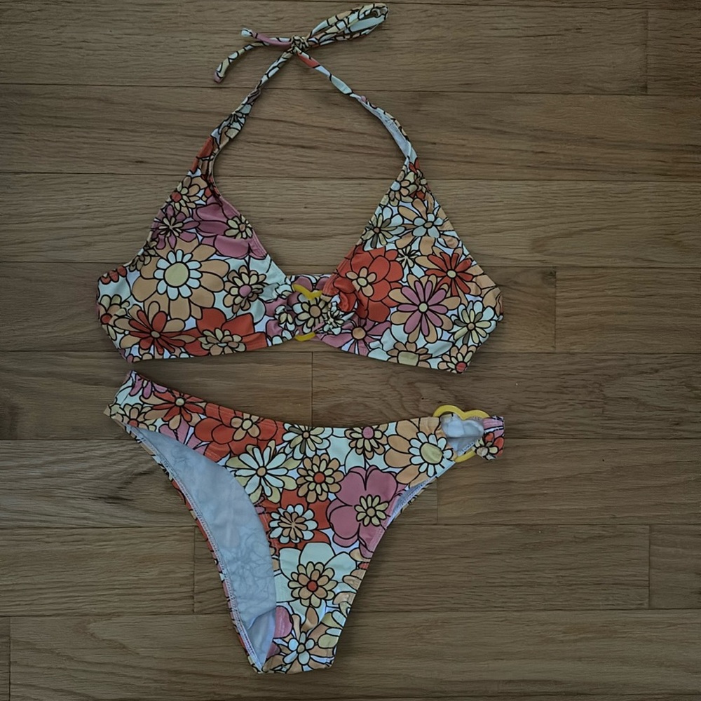 Beach Floral Print Ring Linked Halter Bikini Set